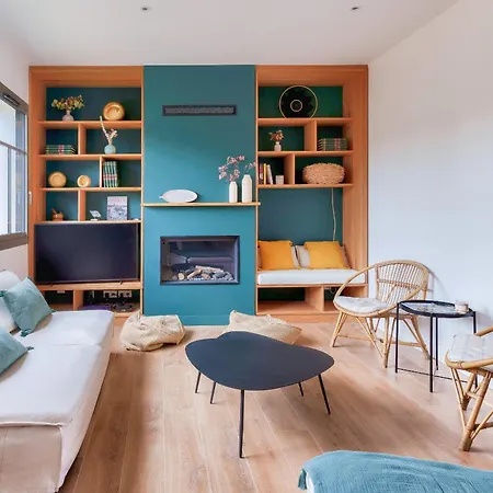 Spacieuse Sous Les Pins & Piscine Casa de Férias Andernos-les-Bains