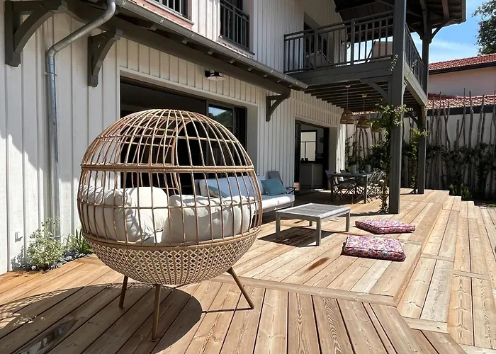 Feriehus Spacieuse Sous Les Pins & Piscine Andernos-les-Bains